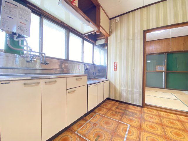 桐生市東のキッチン|数人で横並びになってお料理もできるキッチン♪