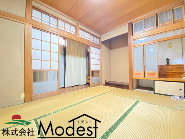 桐生市東の居間・リビング|6帖の和室は家族団らんのひと時をお過ごしいただけます。