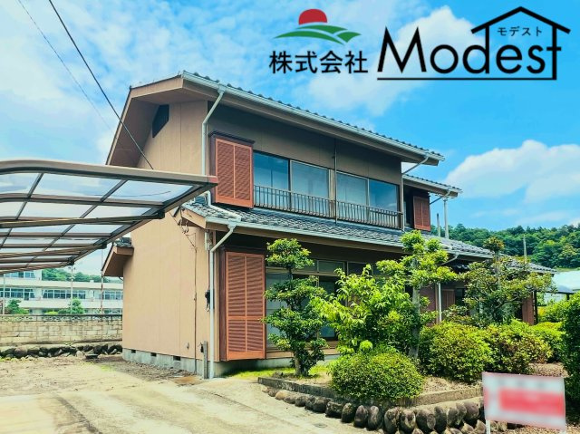 高崎市下室田町の外観|年中無休で平日の仕事終わり夜２０時まで受付可能です。
事前のご予約がオススメです。お気軽にお問い合わせください。