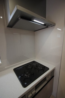 【キッチン】 | 【仲介手数料無料！！】府中市武蔵台1丁目　新築戸建て（全2棟）3号棟　4780万円