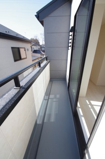 【バルコニー】 | 【仲介手数料無料！！】府中市武蔵台1丁目　新築戸建て（全2棟）3号棟　4780万円