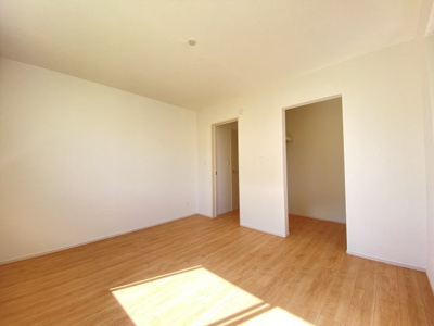 【洋室】 | うるま市栄野比（全4棟）B号棟 | ※同仕様写真です