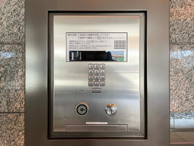 ジオ・イニシア武蔵小杉のエントランス