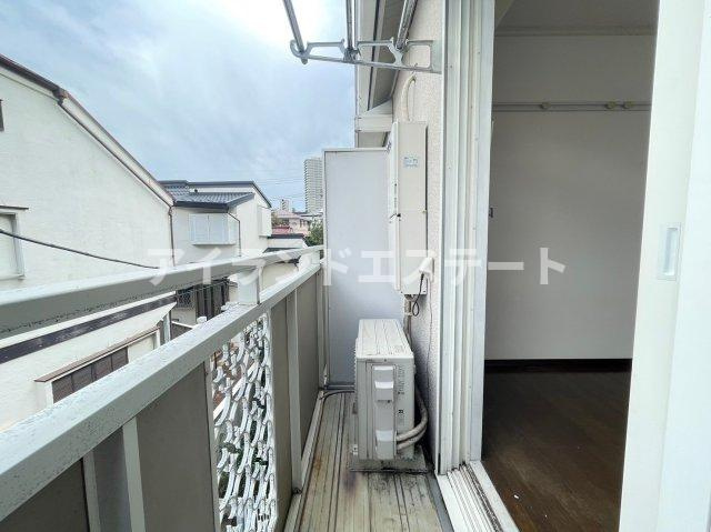 ベルイン駒沢　駅近　礼金0　バストイレ別　角部屋のバルコニー