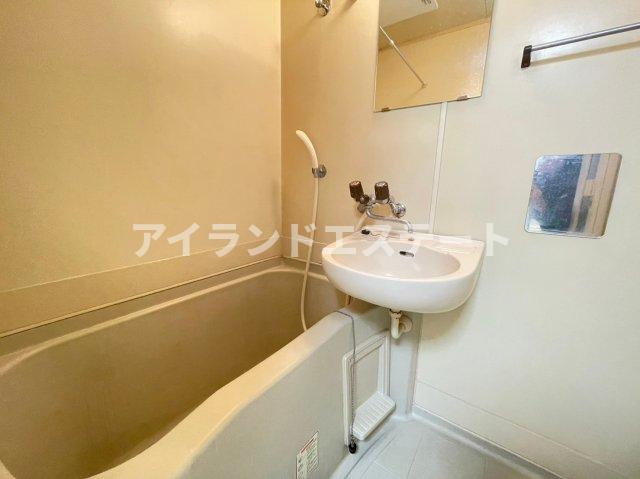 ベルイン駒沢　駅近　礼金0　バストイレ別　角部屋の浴室