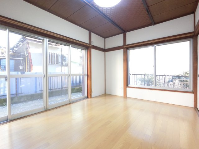 【居間・リビング】