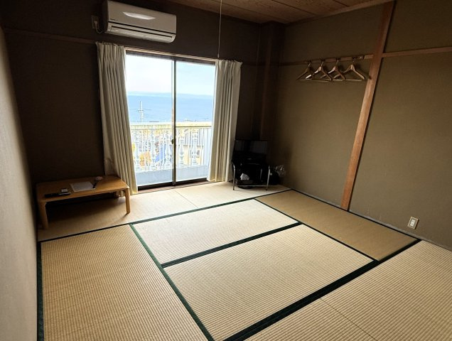 ペンション萬亀の和室|和室３室、洋室１室、すべてが絶景。どの部屋のお客様にも平等な感動を届ける贅沢な設計。