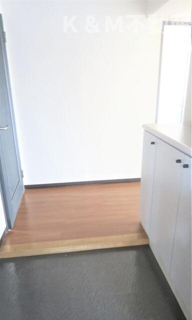 Ｔ’ｓ　ｇａｒｄｅｎ柏の玄関|シンプルで使いやすい玄関です