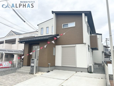 【外観】 | 姫路市御立中七丁目　築浅一戸建て | ◆4.080ｋWの太陽光発電システム搭載！
◆住友ゴム住宅用制震ダンパーMIRAIEを使用した強固な家♪
◆物件の詳細に関してはお気軽にお問合せ下さいませ♪