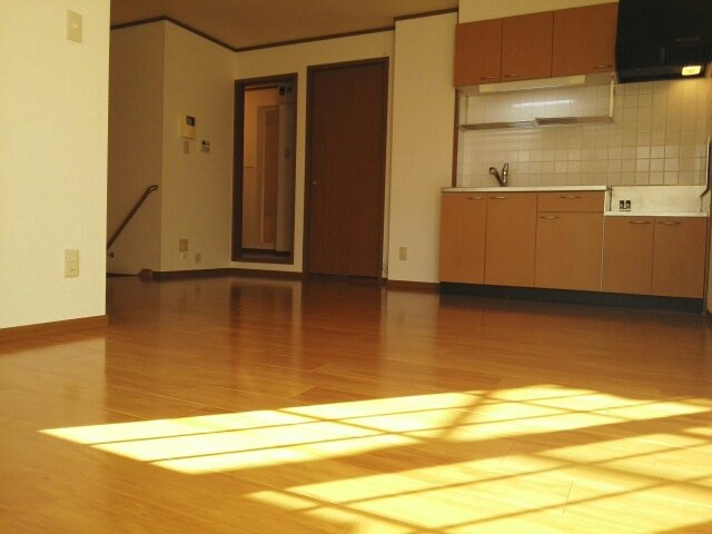 フォレスタＢの居間・リビング