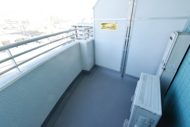 インターフェルティR2甲子園のバルコニー|西バルコニー