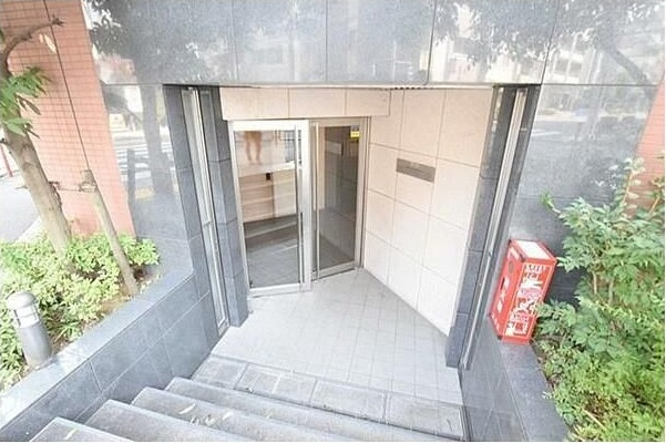 ハーモニーレジデンス御茶ノ水のエントランス