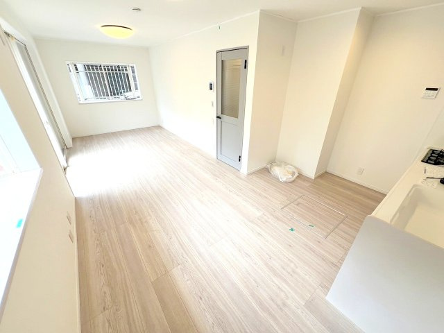 武蔵村山市学園3丁目　リフォーム済み中古戸建の居間・リビング