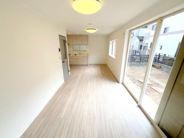 武蔵村山市学園3丁目　リフォーム済み中古戸建の居間・リビング