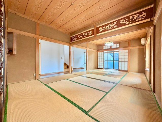  野田市中野台 中古売戸建の居間・リビング