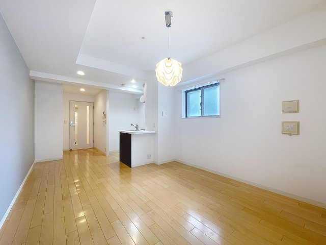 セレッソコート新大阪の居間・リビング|洋室です