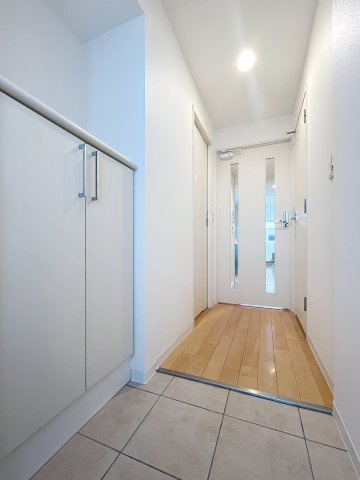 セレッソコート新大阪の玄関|シューズボックスございます