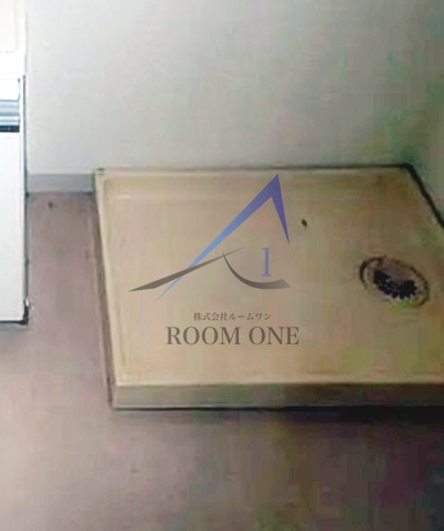 メゾン三輪の設備|洗濯機置き場です。