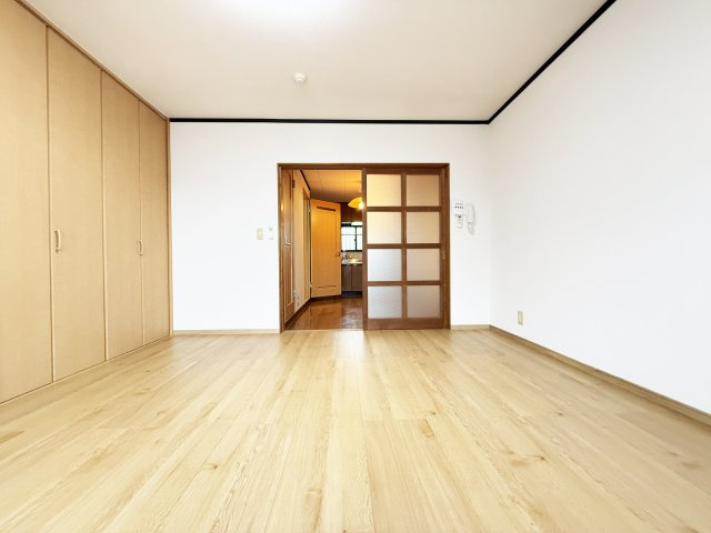 シルキーハイツの洋室