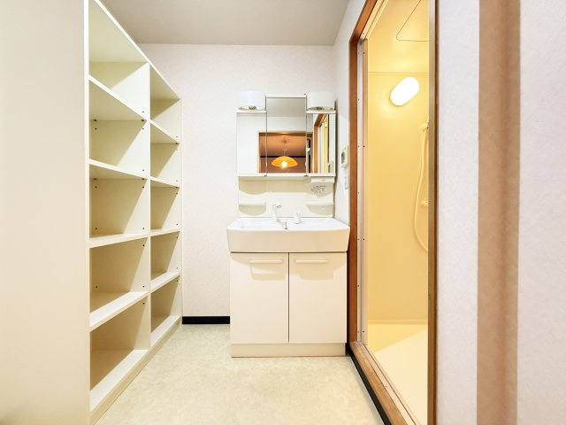 シルキーハイツの独立洗面台