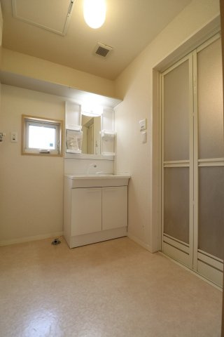 かぐや姫パークBの洗面所|別部屋の写真です。