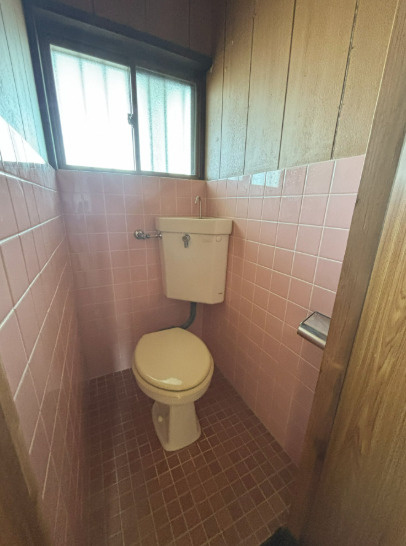 高良内ハイツのトイレ|落ち着いたトイレです