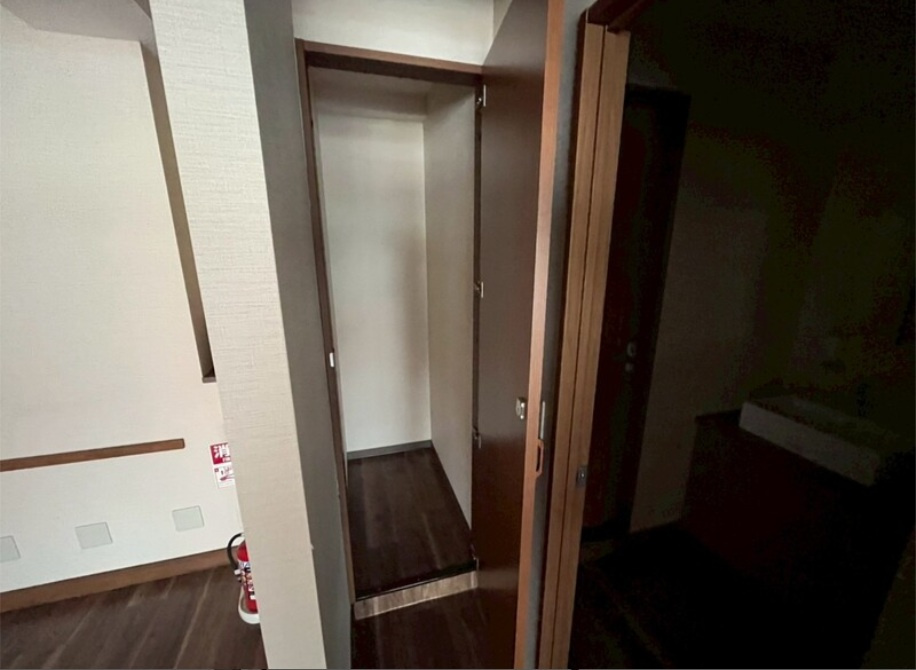 新宿区西早稲田１丁目の店舗事務所の内装