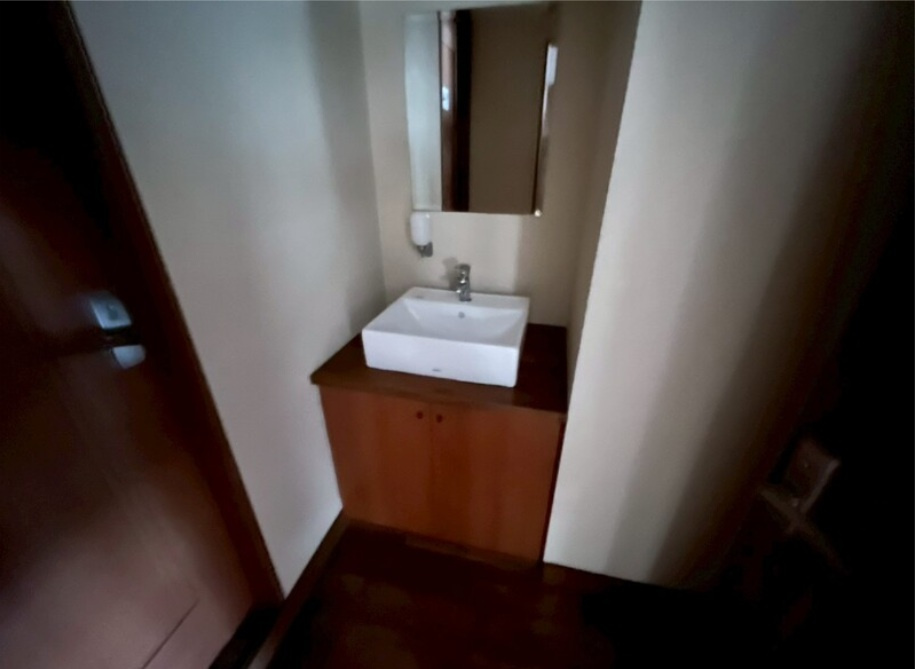 新宿区西早稲田１丁目の店舗事務所の洗面所