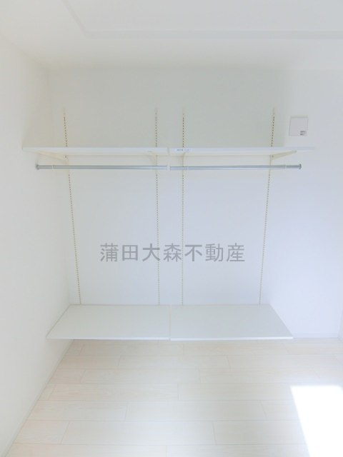 LUORE池上の収納|洋室収納　オープンクローゼット