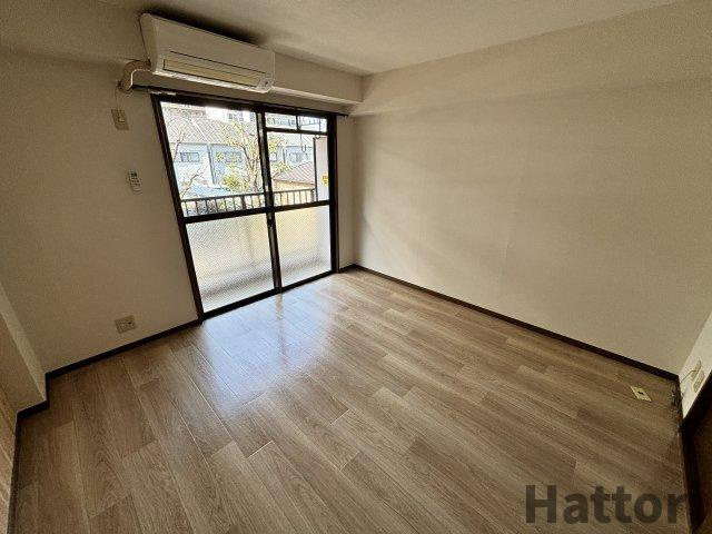 マンションアマティの居間・リビング