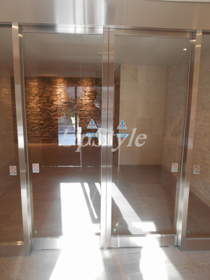 【エントランス】 | ジーベック東日暮里サウス