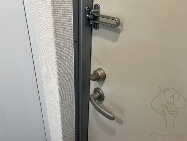 アイリス天神橋の玄関