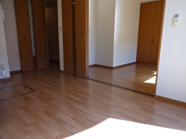 グリーングランデⅡの居間・リビング|ダイニング