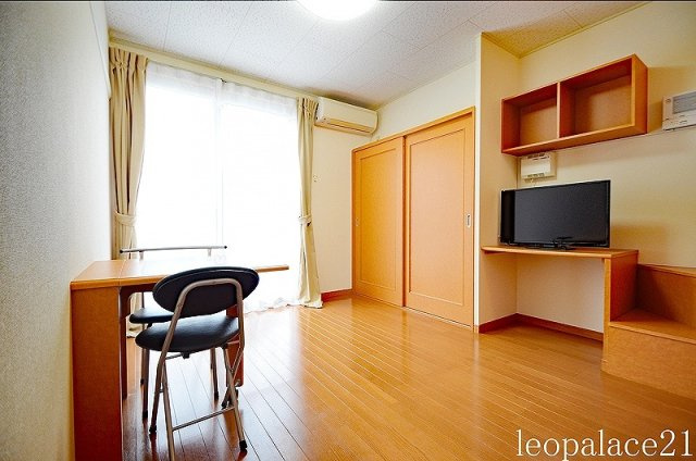 レオパレスＬｉｎｄｅｎの寝室|写真と現況が異なる場合は、現況を優先します。