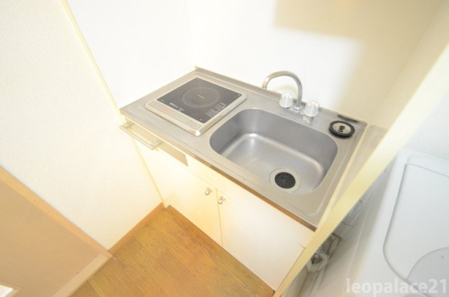 レオパレスナカノのキッチン