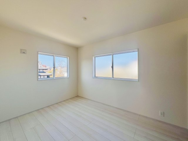 高崎市倉賀野町の洋室|お子様の一人部屋デビューに最適です♪