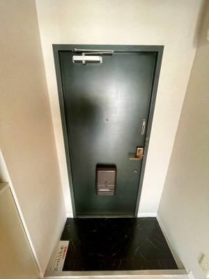 【玄関】 | マンションセレーネ | きれいな玄関です