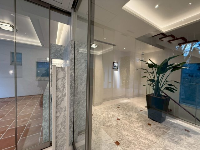 ラナイグレース北青山　201のロビー