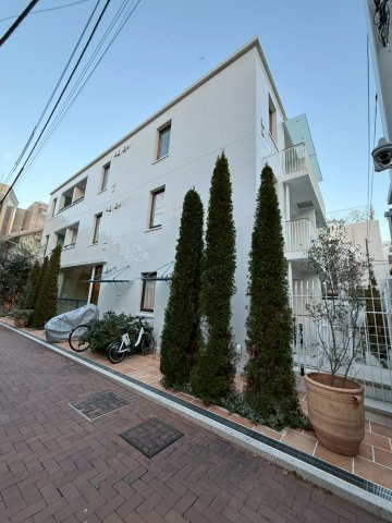 ラナイグレース北青山　201の外観