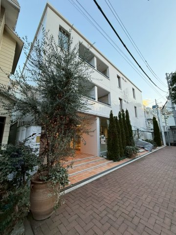 ラナイグレース北青山　201の外観