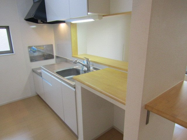 メゾンブローテⅡのキッチン|キッチンでお料理をお楽しみください