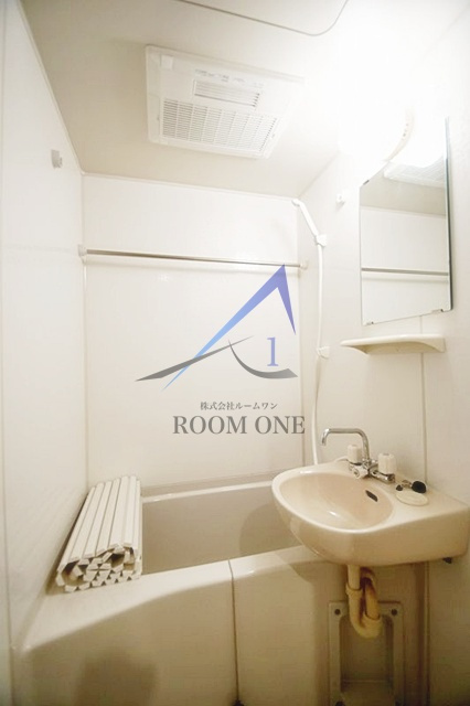 ｂ’ＣＡＳＡ森下の浴室|お風呂です。