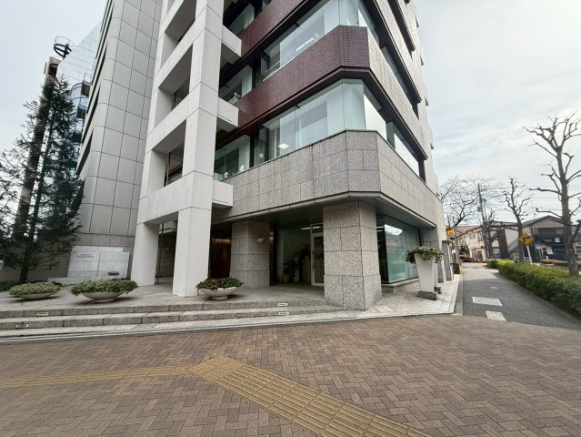 幡ヶ谷プラザビル　8Fの外観