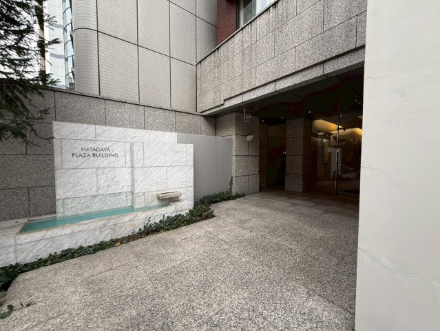 幡ヶ谷プラザビル　8Fのエントランス