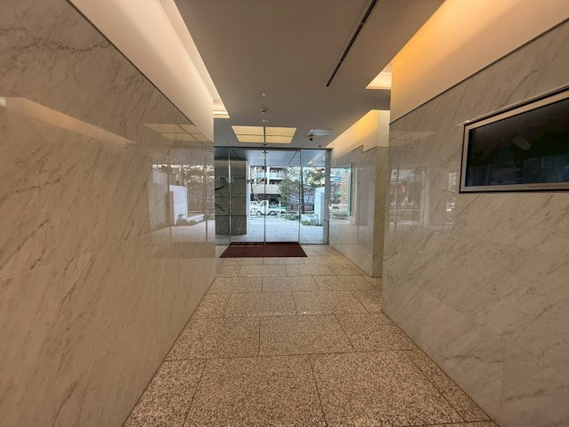 幡ヶ谷プラザビル　8Fのロビー