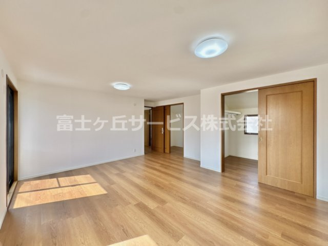 【寝室】 | 豊橋市向草間町字向西 中古戸建て | ゆとりの広さです