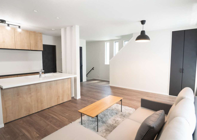 【居間・リビング】 | 平野区西脇1丁目 | 【LDK：17.8帖】