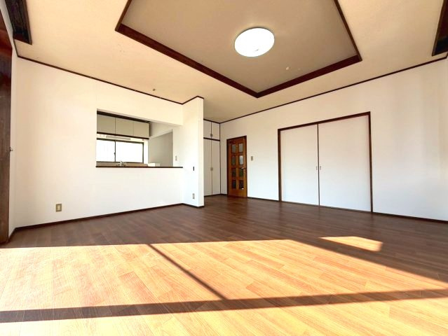 【居間・リビング】