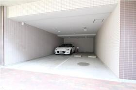 フュージョナル両国の駐車場