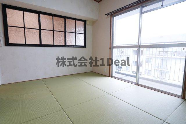 千里緑丘住宅　第参九号棟の和室|来客用のお部屋としてお使いいただけます♪